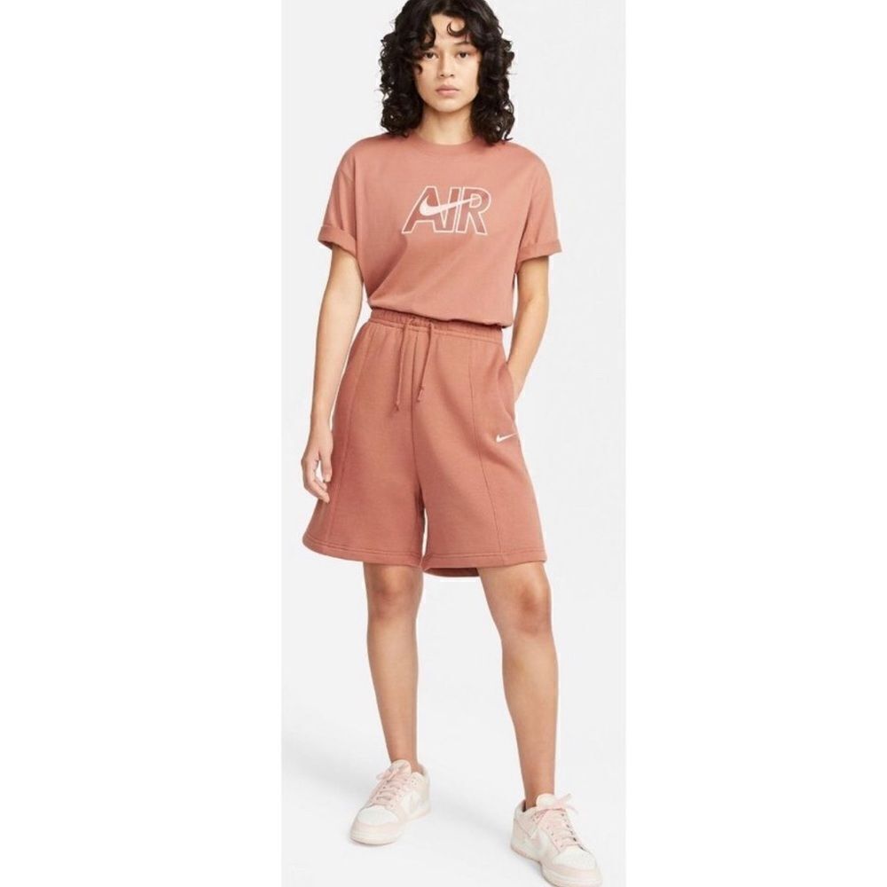 Nike Women's Sportswear Essential Fleece High Rise Shorts sz small retro vintage